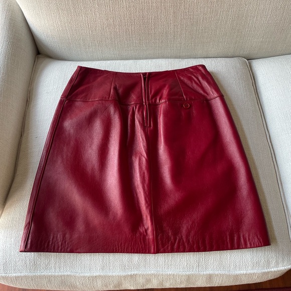 Red Leather Valerie Stevens Skirt - Picture 2 of 4
